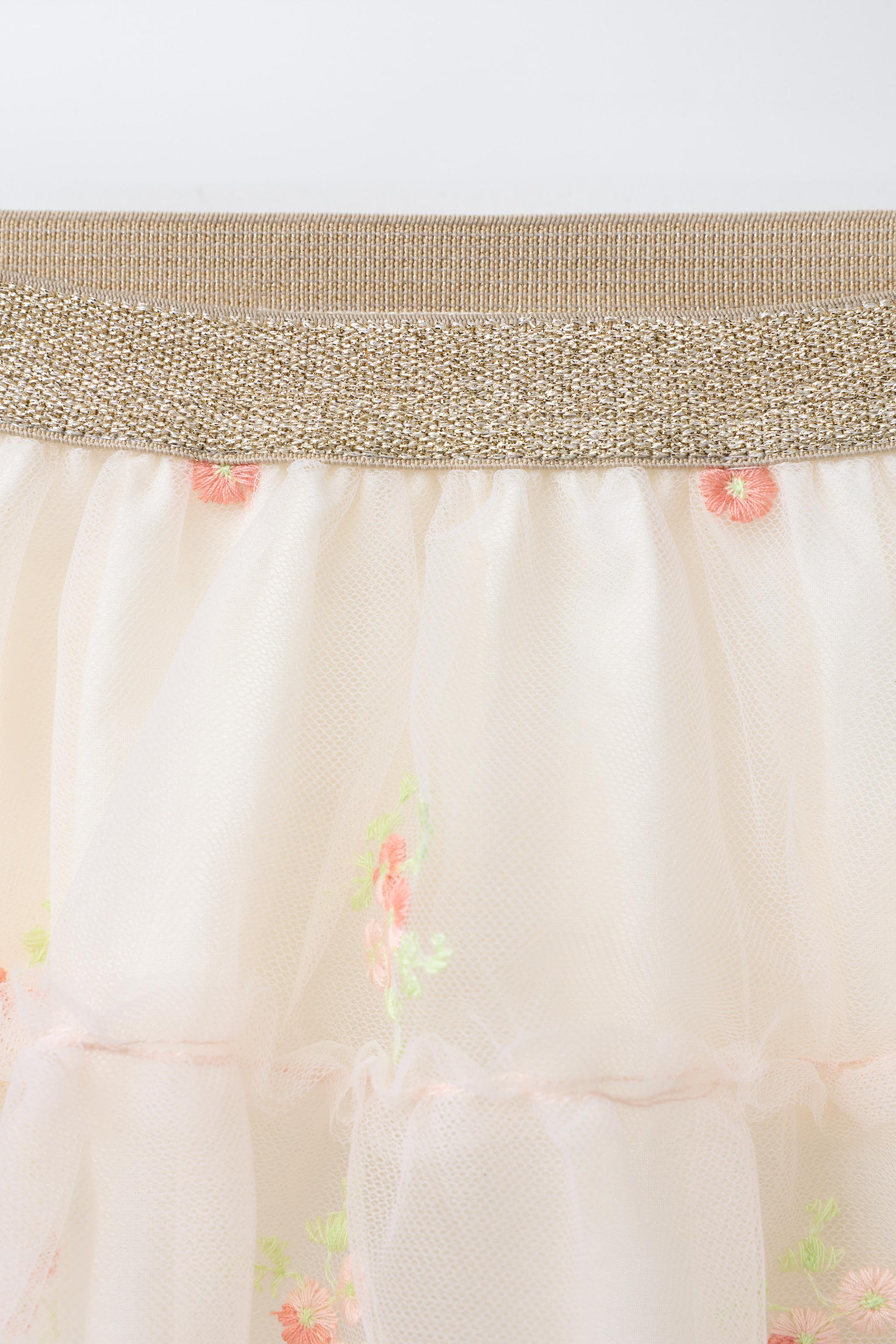 JUPE EN TULLE À FLEURS BRODÉES
